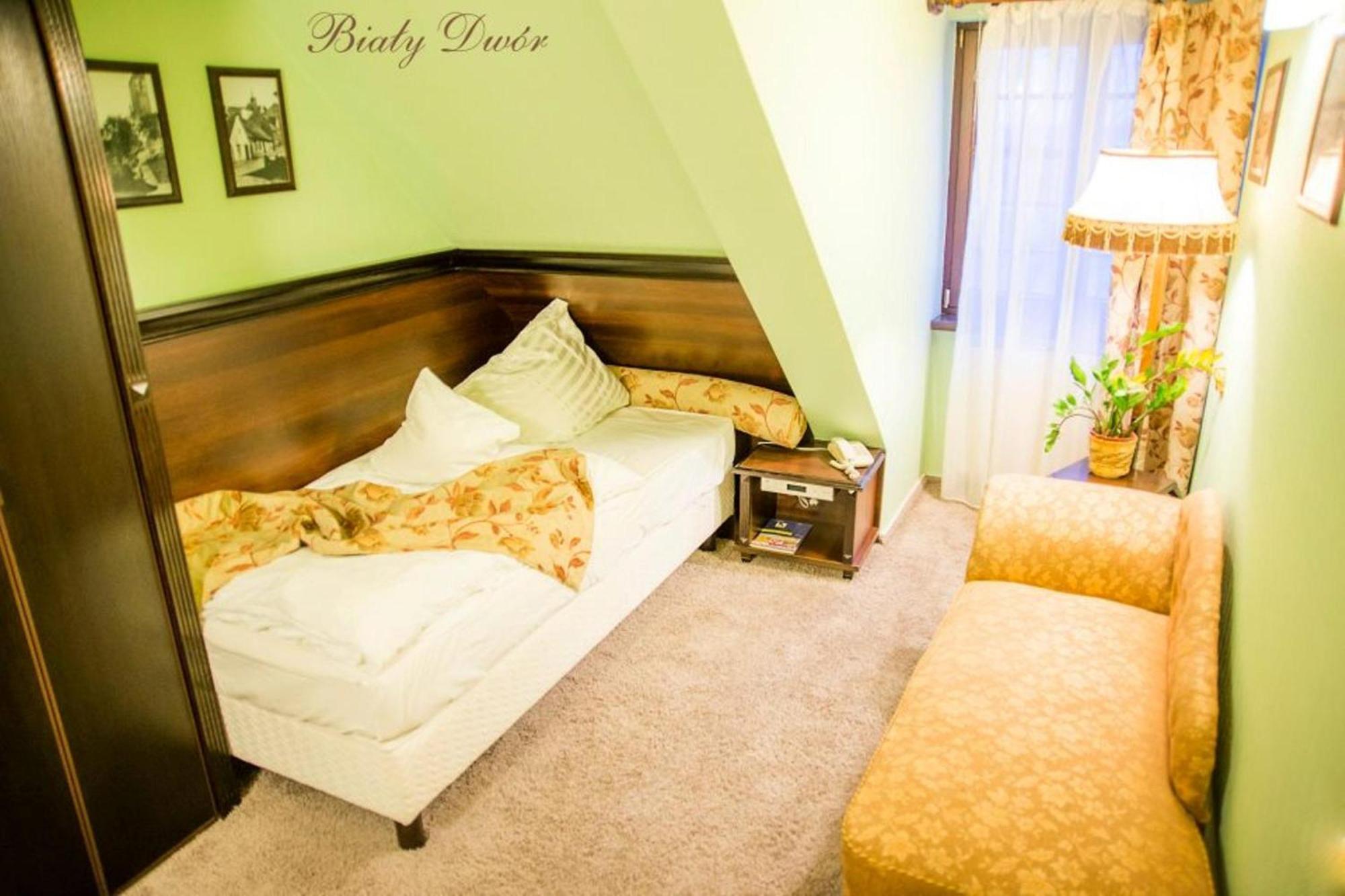 Bed and Breakfast Bialy Dwor Kwidzyn Esterno foto