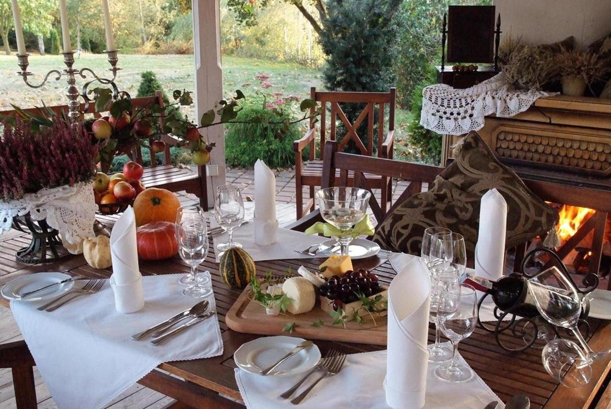 Bed and Breakfast Bialy Dwor Kwidzyn Esterno foto