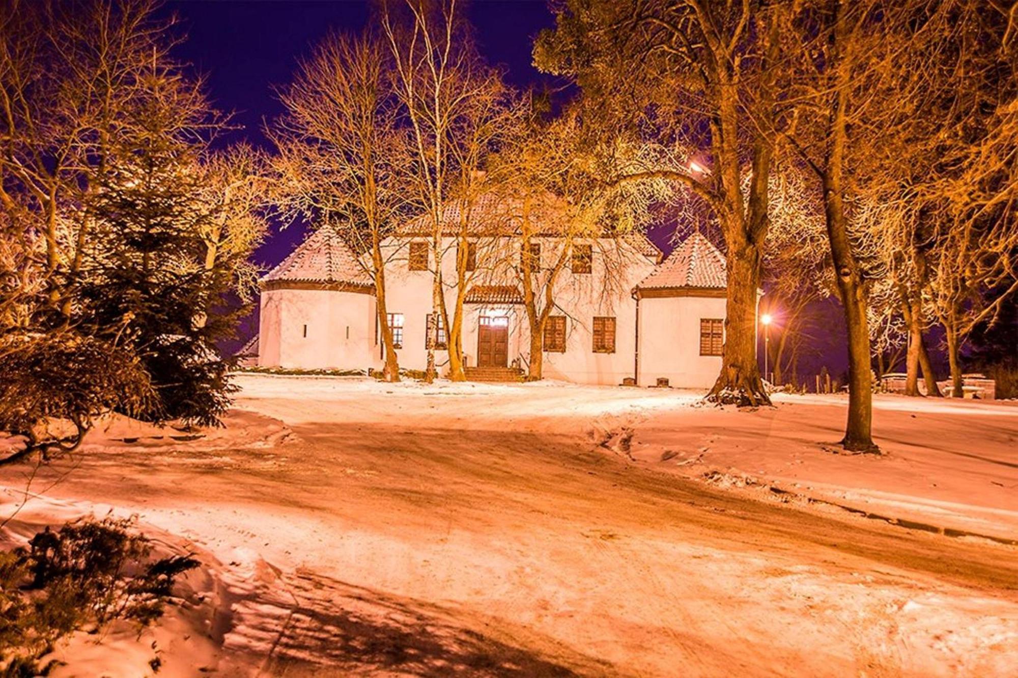 Bed and Breakfast Bialy Dwor Kwidzyn Esterno foto