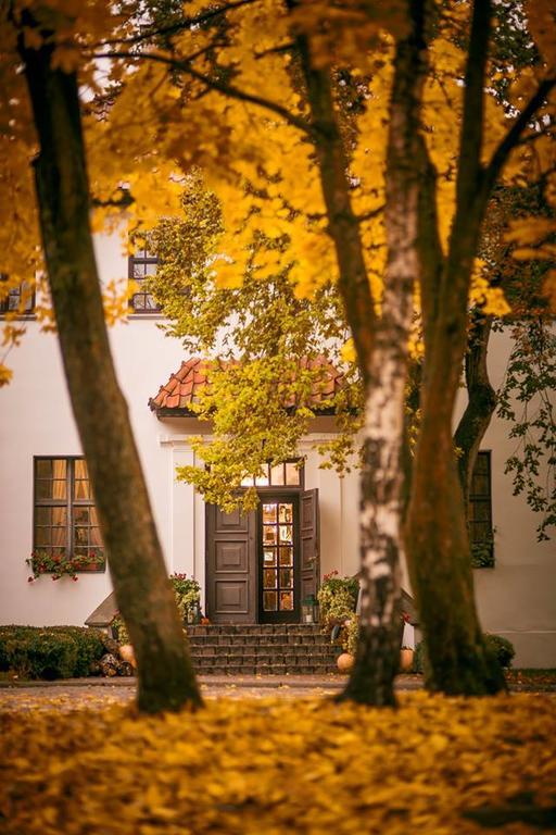Bed and Breakfast Bialy Dwor Kwidzyn Esterno foto