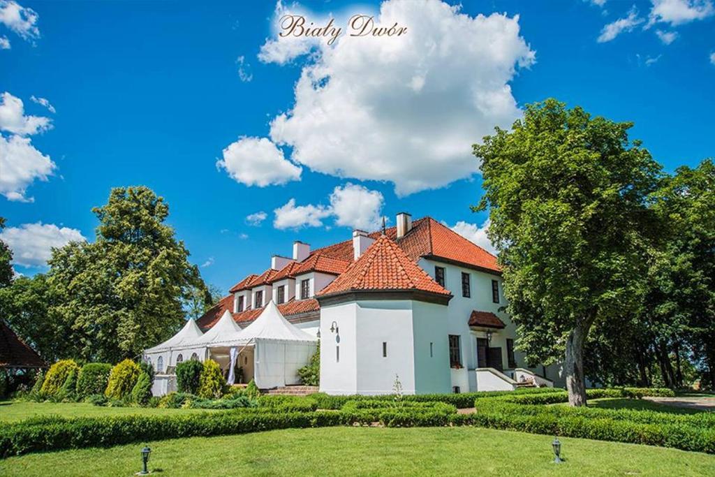 Bed and Breakfast Bialy Dwor Kwidzyn Esterno foto