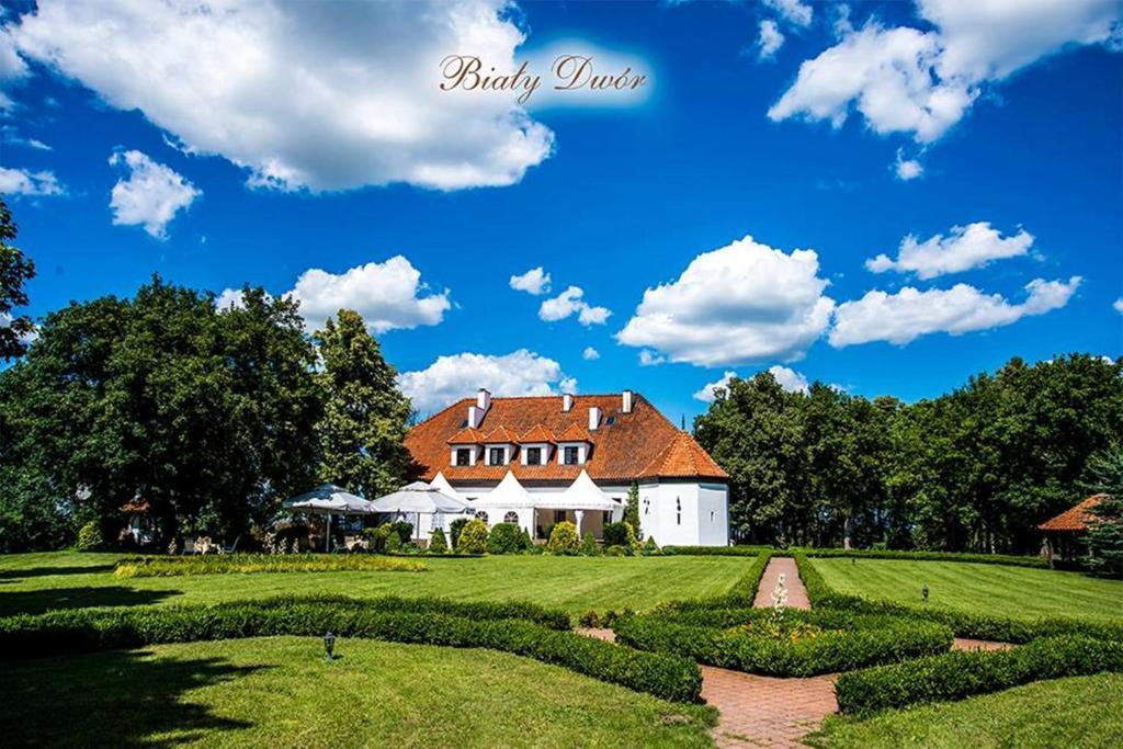 Bed and Breakfast Bialy Dwor Kwidzyn Esterno foto